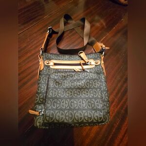 GIANI BERNINI Block Signature Crossbody Purse